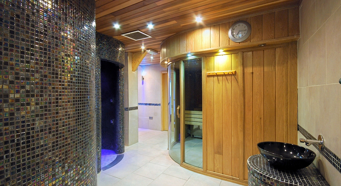 Bespoke pool buildings